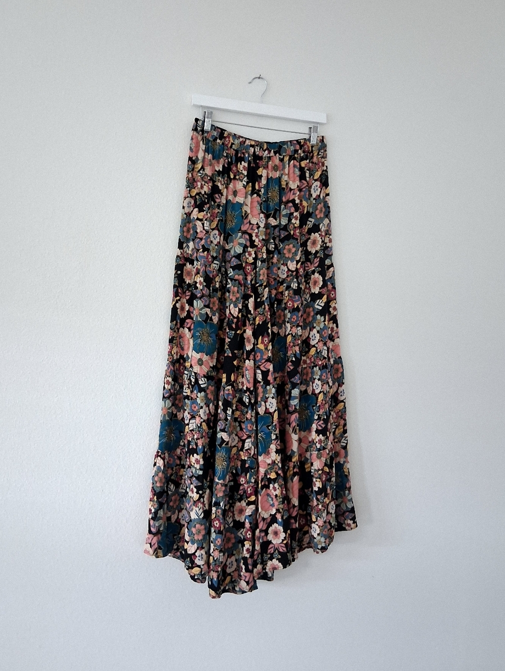 NATURAL LIFE Floral Wide Leg Pants in Black, Teal & Coral - Picture 4 of 14